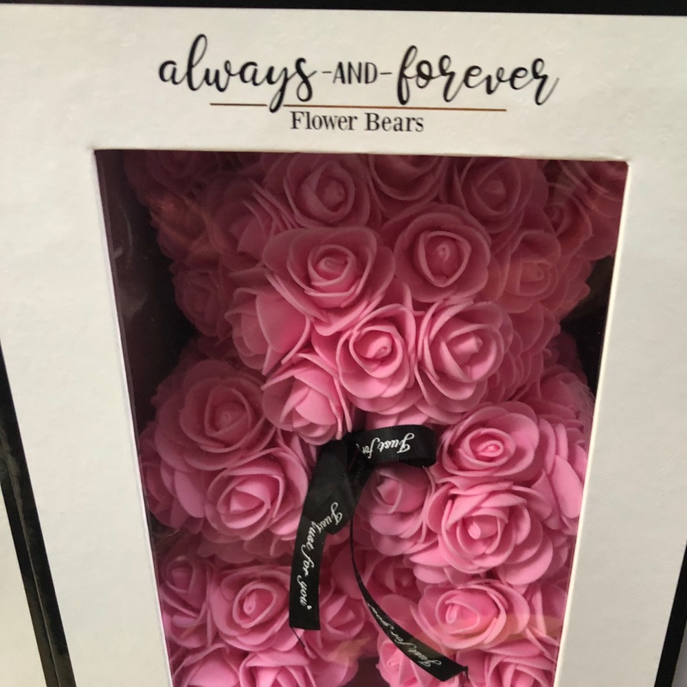 Valentines rose bear